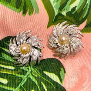 Vintage Sarah Coventry Silver & Pearl Starburst Earrings